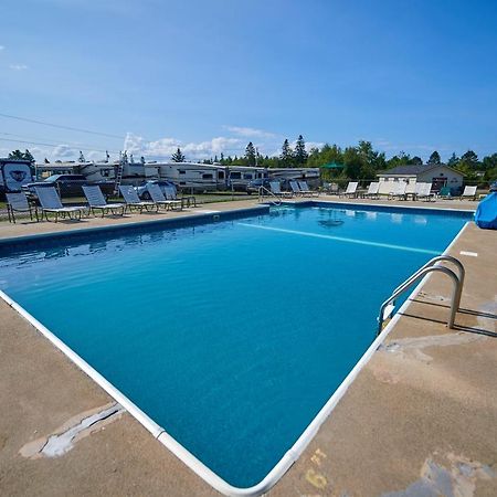 Narrows Too Camping Resort Loft Cottage 12 Трентон Экстерьер фото